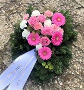 Friedhof Brunn am Gebirge Gesteck Trauergesteck Friedhof Brunn am Gebirge Gesteck Trauergesteck