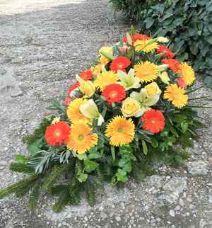 Blumengesteck Gesteck Beerdigung Begräbnis Wien