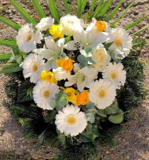Gesteck Blumengesteck Begräbnis Beerdigung