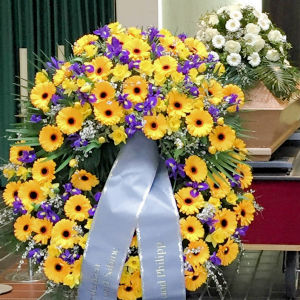 Trauerfloristik Blumen Beerdigung Blumen Begräbnis mit Schleife